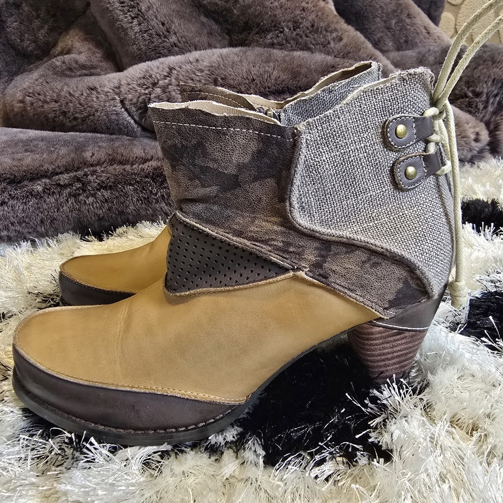 Corky's Elite Mixed Leather Ankle Booties - Picture 2 of 9